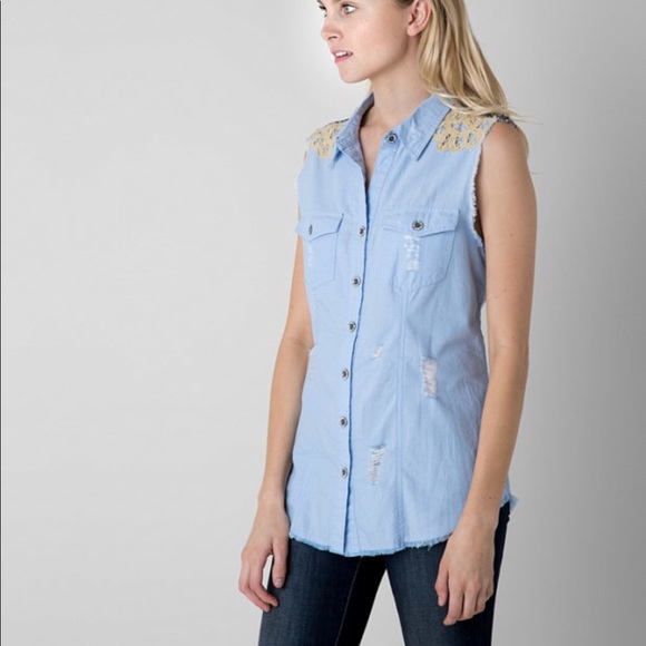 GIMMICKS FRAYED CHAMBRAY SHIRT - Picture 4 of 10